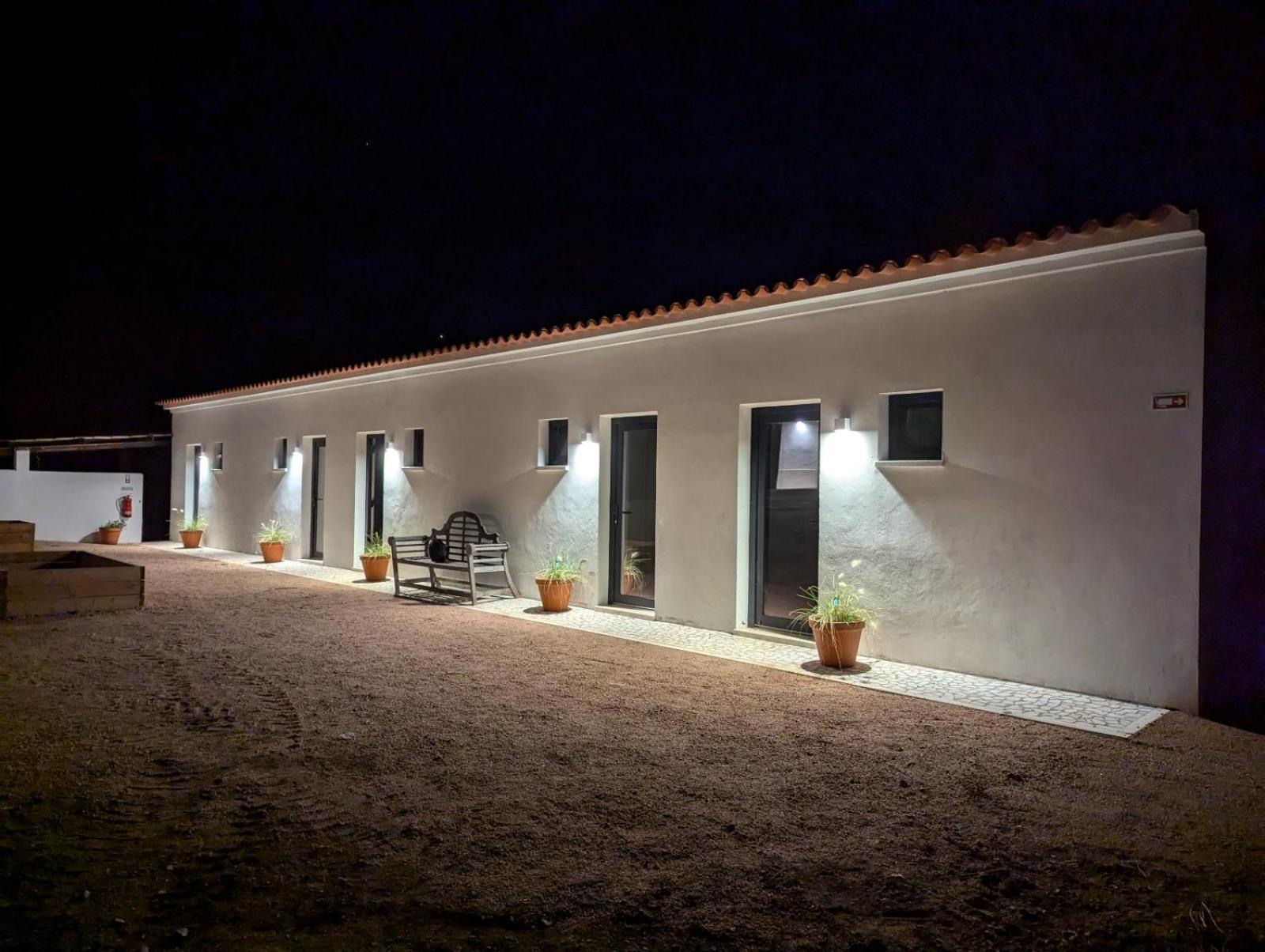 Monte Do Roque Bed & Breakfast Evora Monte Exterior photo